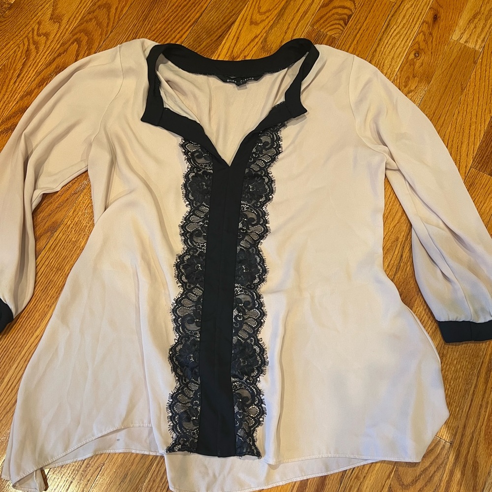 Dressy top large beige with lace